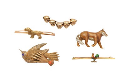 Lot 49 - A GROUP OF BROOCHES