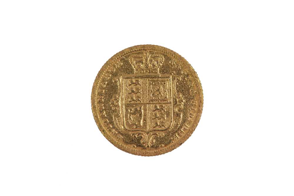 Lot 170 - A QUEEN VICTORIA 1885 GOLD HALF SOVEREIGN COIN