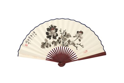 Lot 815 - A GROUP OF CHINESE FANS AND SCROLL PAINTINGS.