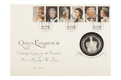Lot 109 - A 2013 QUEEN ELIZABETH II DIAMOND JUBILEE SILVER PROOF £5 COIN