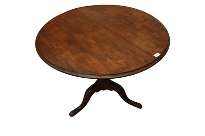 Lot 169 - A GEORGE III OAK SUPPER TABLE