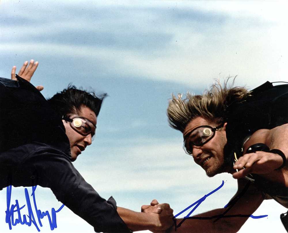 Lot 115 - Point Break.- Keanu Reeves and Patrick Swayze
