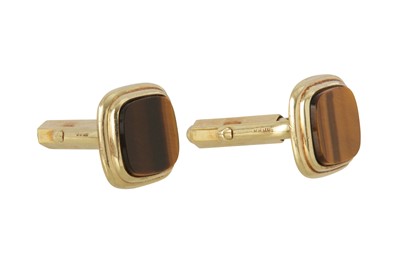 Lot 238 - A pair of tiger's eye cufflinks