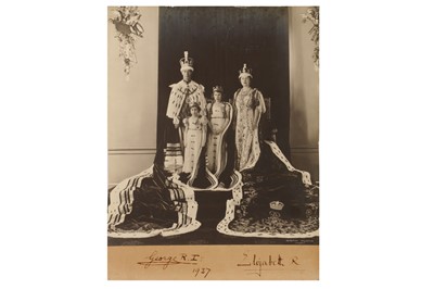 Lot 51 - PORTRAIT BY DOROTHY WILDING OF KING GEORGE VI, QUEEN ELIZABETH AND PRINCESSES ELIZABETH AND MARGARET