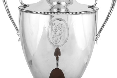 Lot 597 - A George III sterling silver tea urn, London 1777 by Henry Greenaway