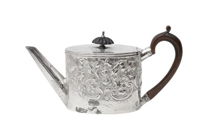 Lot 1 - A GEORGE III STERLING SILVER TEAPOT, LONDON 1781 BY AARON LESTOURGEON