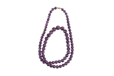 Lot 222 - An amethyst bead necklace