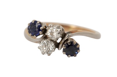 Lot 69 - A diamond and sapphire ring