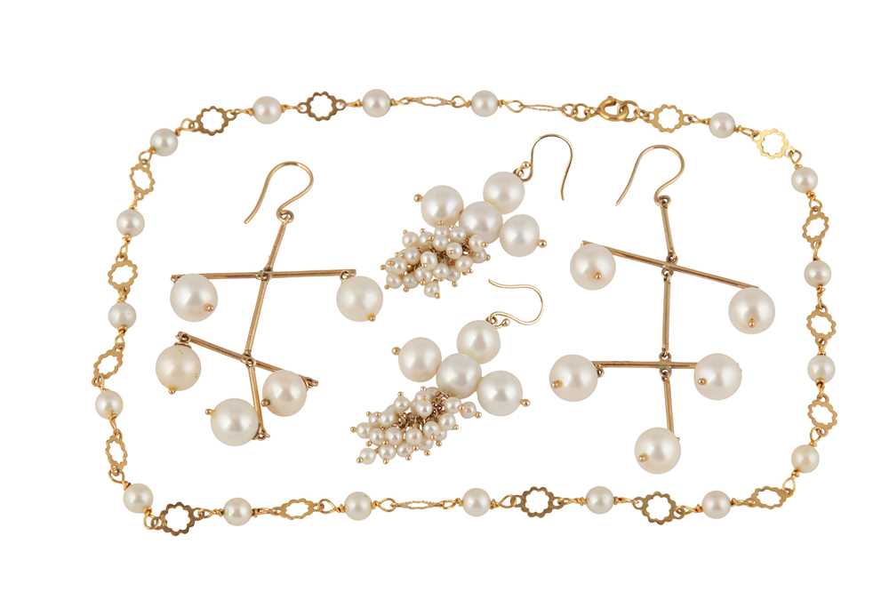 Lot 64 - A GROUP OF CULTURED PEARL JEWELLERY
