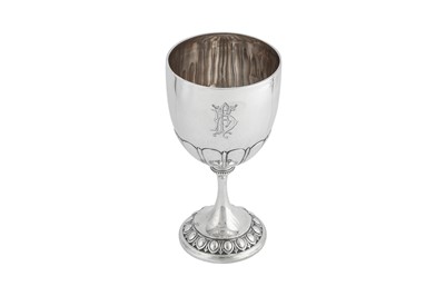 Lot 526 - A Victorian sterling silver goblet, Birmingham 1900 by Elkington