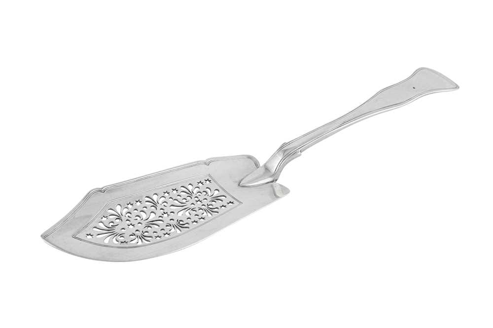 Lot 401 - A William IV sterling silver fish slice, London 1835 by Mary Chawner