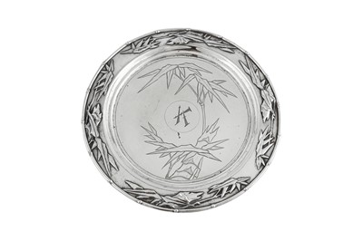 Lot 222 - An early 20th century Chinese Export silver salver, Shanghai circa 1920 retailed by Zee Wo