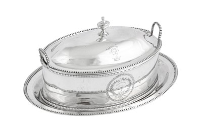 Lot 617 - A George III sterling silver butter tub on stand, London 1782 by Henry Green and Charles Aldridge