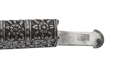 Lot 128 - An early 20th century Anglo – Indian silver vesta case, Cutch circa 1900 mark of Jaram Bachur