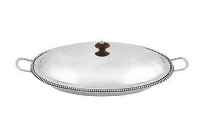 Lot 616 - A George III sterling silver entrée or chafing dish, London 1782 by Daniel Smith and Robert Sharp (this mark reg. 7th Feb 1780)