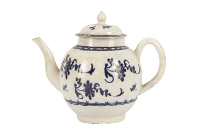 Lot 131 - A LIVERPOOL PORCELAIN TEAPOT AND COVER, 18TH CENTURY