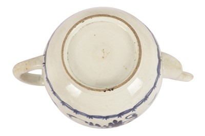 Lot 131 - A LIVERPOOL PORCELAIN TEAPOT AND COVER, 18TH CENTURY