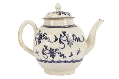 Lot 131 - A LIVERPOOL PORCELAIN TEAPOT AND COVER, 18TH CENTURY