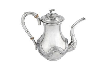 Lot 225 - An early 20th century Chinese Export silver coffee pot, Shanghai circa 1910 retailed by The China Jewellery Company