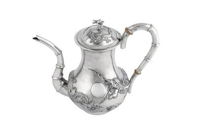 Lot 225 - An early 20th century Chinese Export silver coffee pot, Shanghai circa 1910 retailed by The China Jewellery Company
