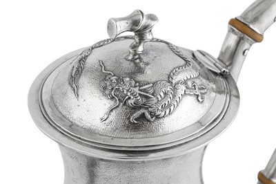 Lot 225 - An early 20th century Chinese Export silver coffee pot, Shanghai circa 1910 retailed by The China Jewellery Company