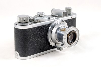 Lot 137 - A Chrome Leica Standard, circa 1939 #330380.