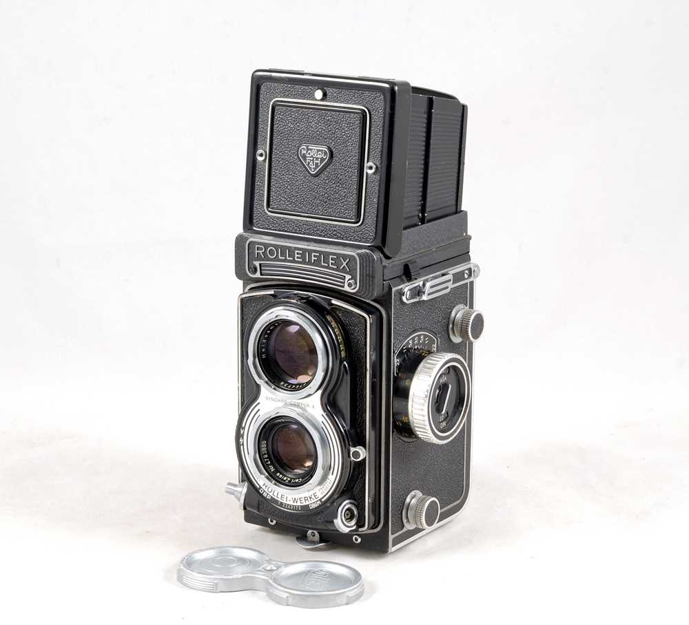Lot 231 - A Rolleiflex T 120 TLR Camera.