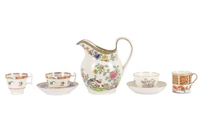 Lot 138 - A SMALL COLLECTION OF SPODE PORCELAIN, 18TH CENTURY AND LATER
