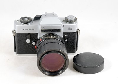 Lot 107 - A Chrome Leicaflex SL with 90mm f2.8 Elmarit-R.