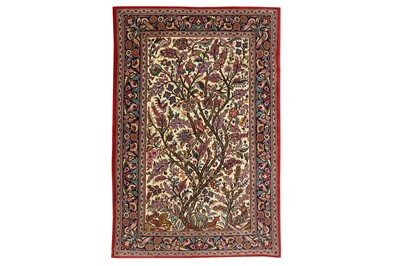 Lot 40 - A FINE KASHAN RUG, CENTRAL PERSIA