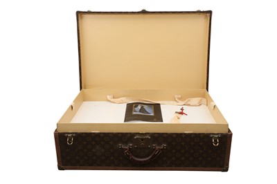Lot 271 - Louis Vuitton Monogram Alzer Suitcase 80