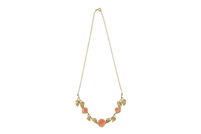 Lot 199 - λ A coral necklace