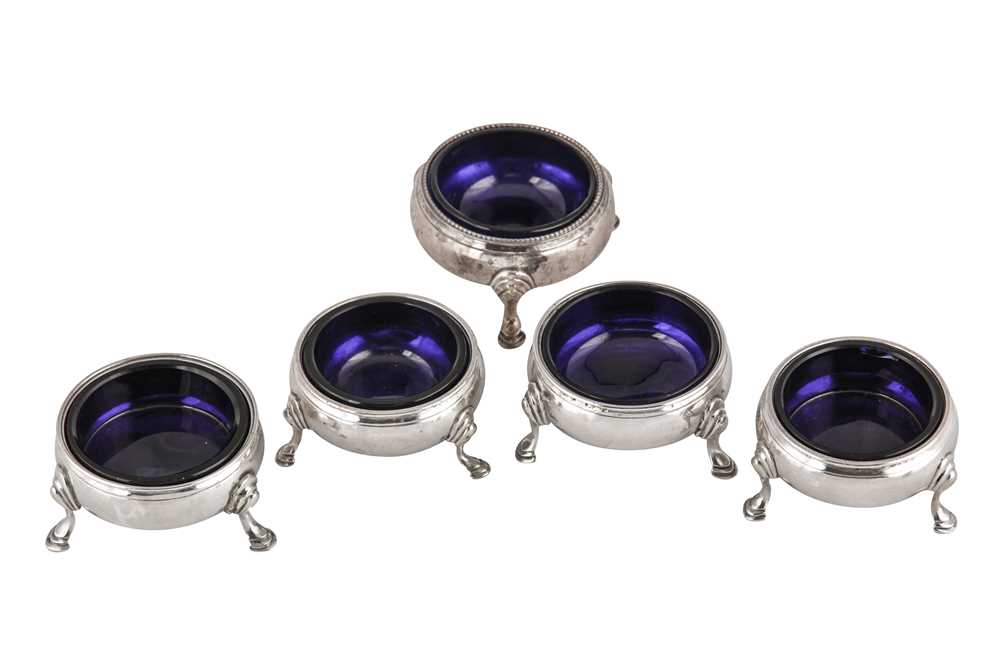Lot 29 - A MIXED GROUP OF GEORGE III STERLING SILVER SALTS