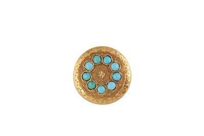 Lot 102 - A TURQUOISE BROOCH
