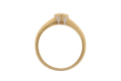 Lot 97 - A diamond single-stone ring