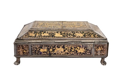 Lot 588 - A GOLD, COLOURED-GLASS AND PARCEL-GILT SILVER THEWA JEWELLERY BOX