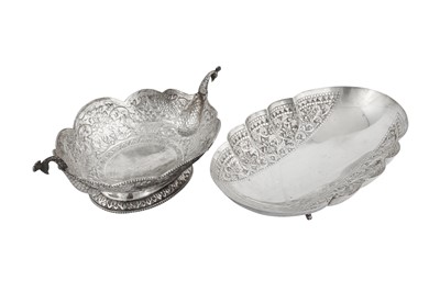 Lot 156 - Two late 20th century modern Indian silver fruit bowls