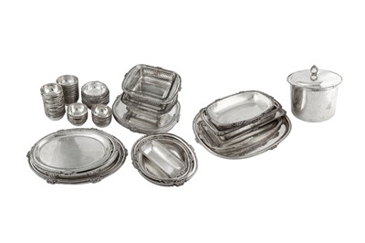 Lot 164 - An extensive late 20th century modern Indian silver dinner service