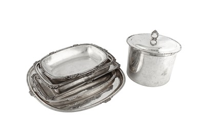 Lot 164 - An extensive late 20th century modern Indian silver dinner service