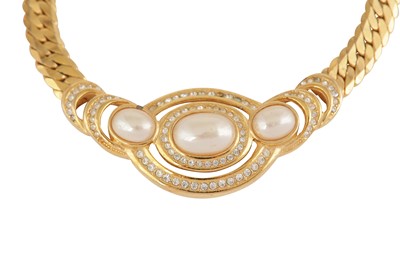Lot 34 - A FAUX PEARL NECKLACE BY CHRISTIAN DIOR