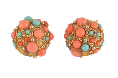 Lot 92 - A PAIR OF FAUX CORAL AND TURQUOISE EARRINGS BY GROSSÉ