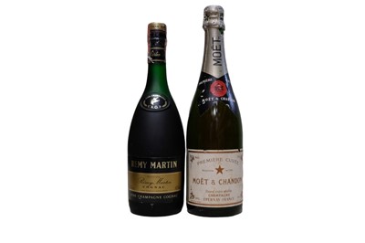 Lot 11 - Fine aged Cognac and Champagne Pairing