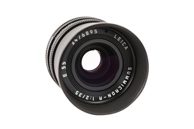 Lot 205 - A Leitz 35mm f/2 Summicron-R E55 3-Cam Lens