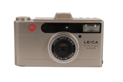 Lot 532 - A Leica Minilux Zoom 'Highlight' Compact Set