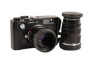 Lot 152 - A Leica CL Rangefinder Camera Outfit