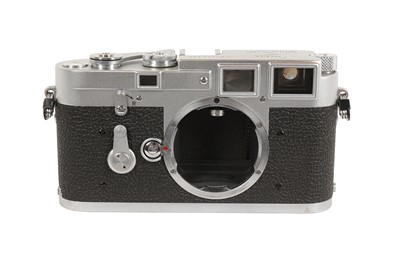 Lot 160 - A Leica M3 DS Rangefinder Camera Body
