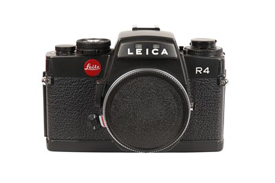 Lot 89 - A Leica R4 SLR Camera