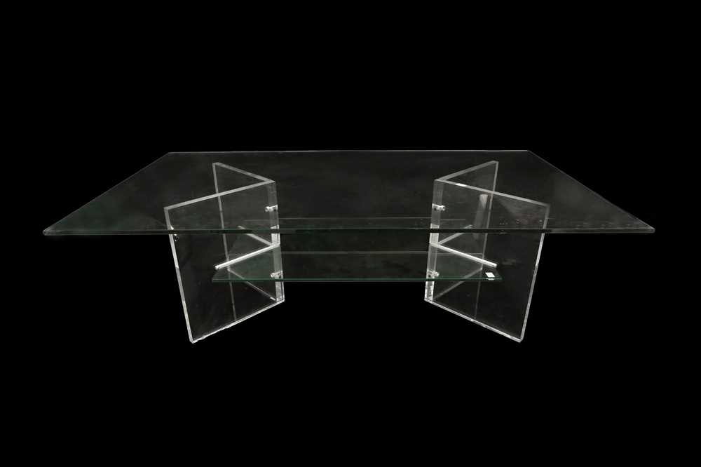 Lot 281 - A CONTEMPORARY TWO TIER COFFEE TABLE