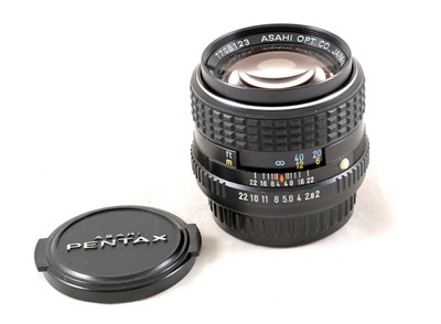 Lot 457 - FAST Pentax-M SMC 85mm F2 Portrait Lens.