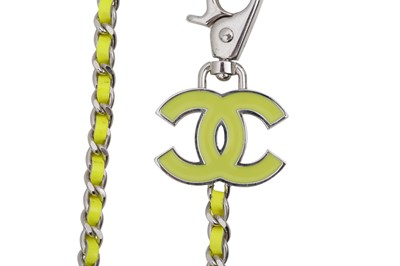 Lot 5 - Chanel Neon Yellow Chain Link Necklace